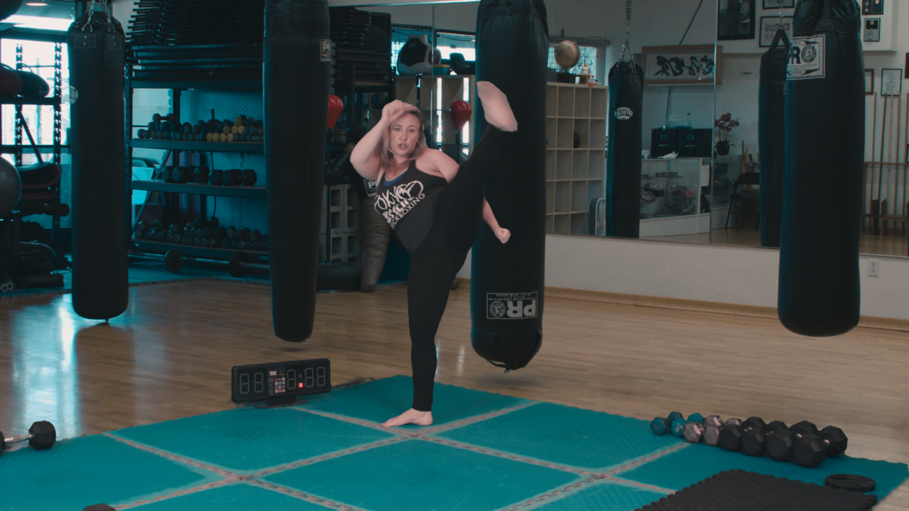 Booty Blaster/ Kickboxing 06 Foxy & Fierce Kickboxing Bootcamp
